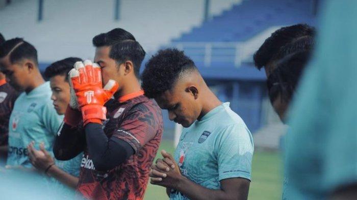 20 Pemain Persib Bandung Terbang ke Markas PSM Makassar, David Rumakiek dan Nick Kuipers Absen