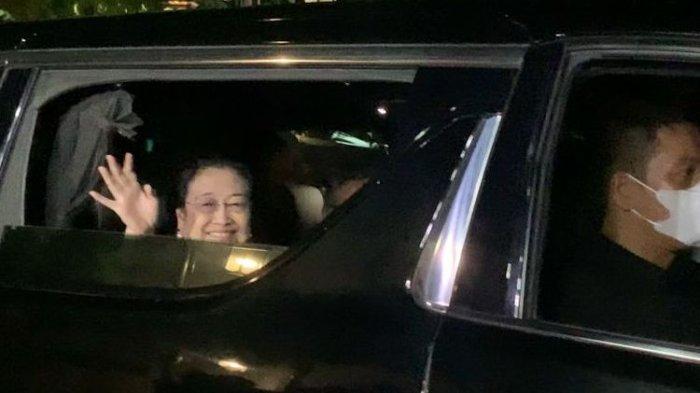 Pertemuan Enam Ketum Parpol Berlangsung 2,5 Jam, Mega Tebar Senyum, Surya Paloh Tak Terlihat