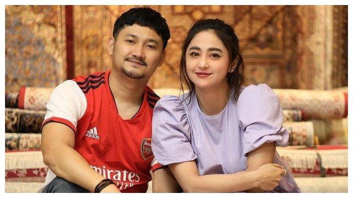 Diceraikan Angga Wijaya, Dewi Perssik Mengaku Telah Terbuka dengan Suami: Aku Nurut, HP Dipegang Dia