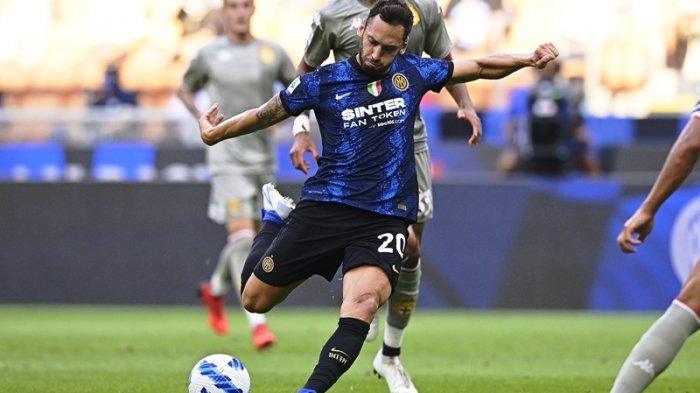 Bulan Madu Hakan Calhanoglu Bareng Inter Milan Selesai, Eks AC Milan Jadi Sorotan dan Kritikan Pedas