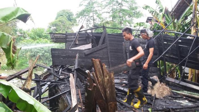 Sedang Masak Kue Sus, Tembok Dapur Erni Malah Gosong Dilalap Si Jago Merah