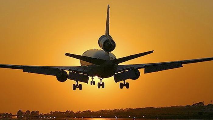 Polisi Amerika Serikat Buru Kawanan Pencuri Sebuah Pesawat di Bandara Arizona