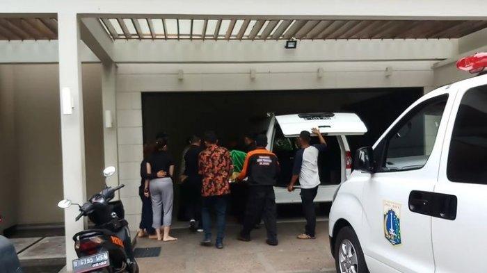 Detik-detik Duka Mendalam BCL Saat Temani Jenazah Ashraf Turun dari Ambulance, Wajah Pucat & Sembab