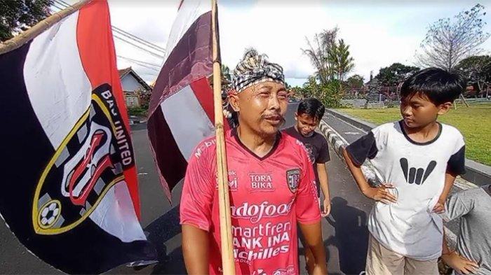 Fans Bali United Bayar Kaul, Kedua Kalinya Kacong Benot Jalan Kaki dari Bangli Hingga Stadion Dipta