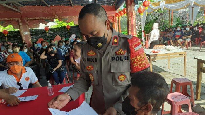 Ratusan Masyarakat Ikuti Vaksinasi Booster, Kompol Hendra: Vaksin Penting untuk Jaga Herd Immunity