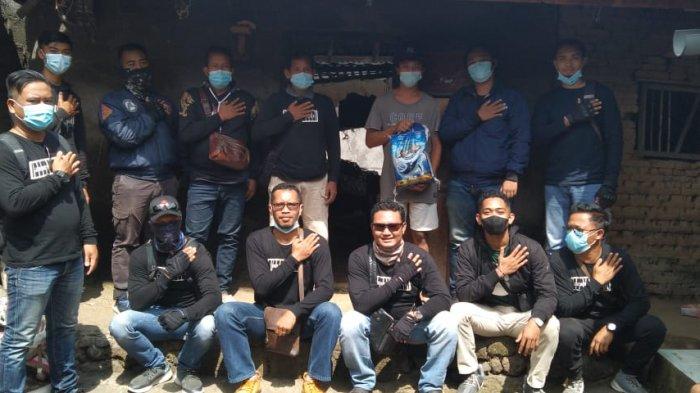 Komunitas Jeruji Besi Polres Karangasem Serahkan Bantuan Kepada Anak Yatim Piatu di Sidemen