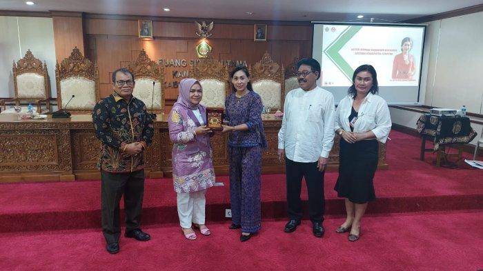 Dewan Kerajinan Kampar Belajar ke Gianyar, Yuk Simak Beritanya