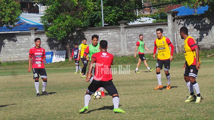 WCP Tetap di Bali United, Spaso dan Bachdim Senang Kontrak Luis Milla Diperpanjang