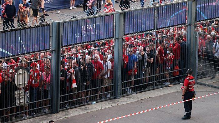 Kekacauan Jelang Final Liga Champions, Suporter Panjat Pagar Terjadi Juga di Eropa