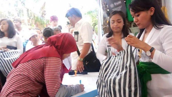 Mau Dapat Tas dan Botol Ramah Lingkungan Gratisan? Datang Saja ke Lumintang, Ini Syaratnya