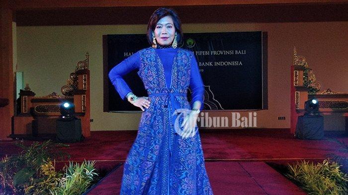 Peragaan Busana dan Kerajinan UMKM di BI Bali