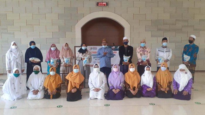 Paket Pangan untuk 350 Guru Ngaji di Denpasar Bali, Margianto: Guru Ngaji Juga Butuh Perhatian