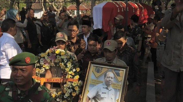 Suasana Haru Iringi Pemakaman Sutopo di Boyolali, Tangis Dua Orang Tercinta Ini Pecah