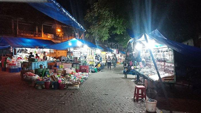 Jam Berjualan Dibatasi Hingga Pukul 20.00 Wita, Begini Suasana Pasar Sengol Gianyar