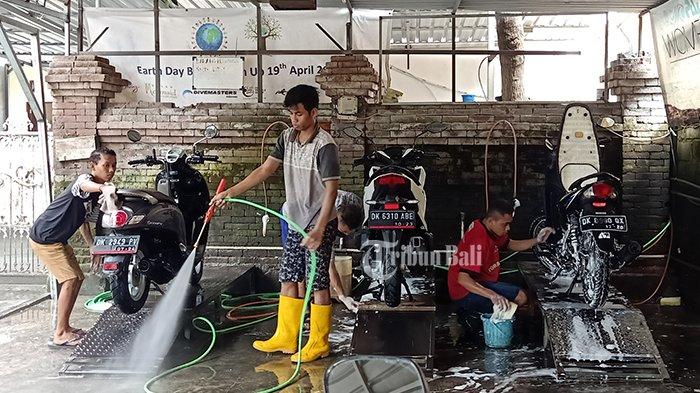 TRIBUN WIKI - Tak Sempat Mencuci Sendiri, Berikut Alamat Cuci Motor di Wilayah Denpasar Selatan