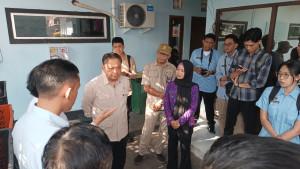 Anggota-DPD-RI-IB-Rai-Dharmawijaya-Mantra-melalakukan-peninjaun-SPPG.jpg