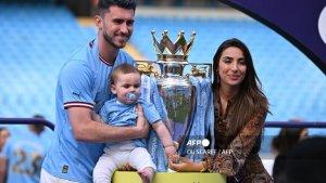Bek-Manchester-City-Prancis-Aymeric-Laporte-kiri.jpg