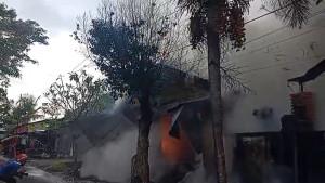 Bengkel-terbakar-di-Jalan-Hasanudin-Kelurahan-Semarapura-Kauh-Kecamatan-Klungkung.jpg
