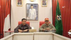 Bupati-Bangli-Sang-Nyoman-Sedana-Arta-didampingi-Ketua-HUT-Bangli.jpg