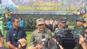 Bupati-Buleleng-I-Nyoman-Sutjidra-saat-ditemui-di-sela-sela-pembukaan-TMMD33.jpg
