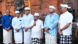 De-Gadjah-Meminta-Restu-ke-Puri-Pemecutan.jpg