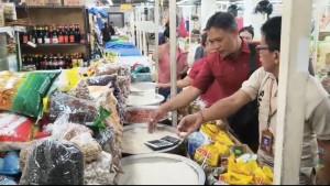 Disperindag-Gianyar-bersama-instansi-lainnya-saat-memantau-harga.jpg