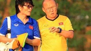 Dokter-Choi-Ju-young-kiri-ketika-bersama-pelatih-Park-Hang-seo-menangani-Timnas-Vietnam.jpg
