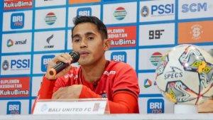 Gelandang-Bali-United-Sidik-Saimima-pada-2-April-2023.jpg