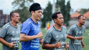 Gerri-Mandagi-mengikuti-sesi-latihan-Bali-United-pada-Selasa-3-Januari-2023.jpg