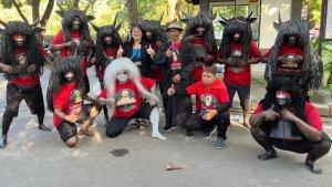 Ikawangi-Kabupaten-Tabanan-Bali-Boyong-barong-banteng-dalam-acara-creative-fun-walk.jpg