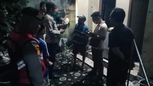 Istimewa-PANIK-Kebakaran-di-sebuah-gudang.jpg