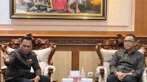 Jaya-Negara-menerima-audiensi-General-Manager-Aston-Denpasar.jpg
