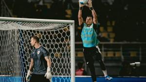 KIPER-TIMNAS-Penjaga-gawang-Timnas-Indonesia-Emil-Audero.jpg