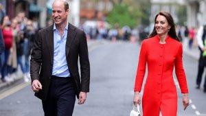 Kate-Middleton-dengan-coat-merah-2.jpg
