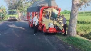 Kecelakaan-Truk-vs-Tronton-di-Jalur-Denpasar-Gilimanuk-Begini-Kondisi-Terkini-Sopir.jpg