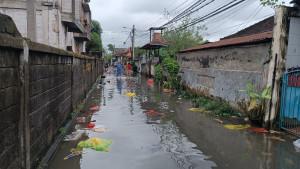 Kondisi-Jalan-Imam-Bonjol-Gang-100-Denpasar.jpg