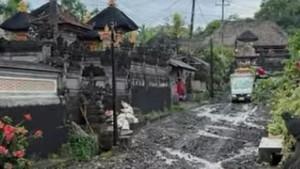 Kondisi-jalan-penghubung-Banjar-Belong-Patas-di-Desa-Taro.jpg