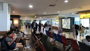 MENUNGGU-Suasana-terminal-keberangkatan-domestik-Bandara-I-Gusti-Ngurah-Rai.jpg