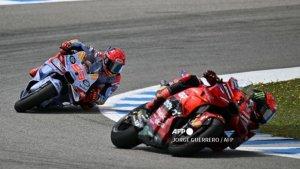 Marquez-Tidak-Pernah-Sekalipun-Kalah-dari-Rekan-Satu-Timnya-Apakah-Berlaku-Dengan-Bagnaia-di-2025.jpg