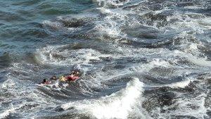Meninggal-Terapung-di-Atas-Permukaan-Laut.jpg