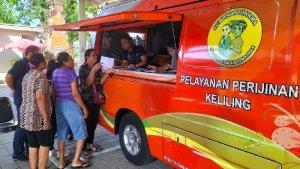 Mobil-pelayanan-keliling-untuk-perizinan-jemput-bola-saat-beroperasi-di-Denpasar.jpg