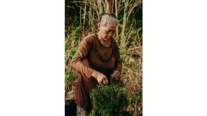 Ni-Made-Rubeg-salah-satu-petani-rumput-laut-896.jpg