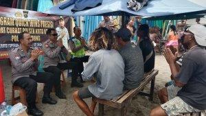 Pelaksanaan-Jumat-Curhat-yang-dilaksanakan-Polsek-Kuta-Utara-di-Pantai-batu-Bolong-Canggu.jpg