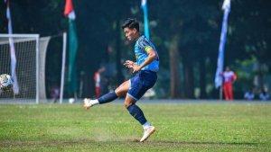 Pemain-Bali-United-Tegar-Infantrie-saat-membela-PSAU-Satu-Langit.jpg