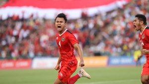 Pemain-timnas-Indonesia-merayakan-gol-saat-bertanding-kontra-Vietnam-di-SEA-Games-2023.jpg