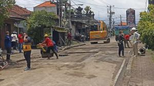 Pemasangan-DMA-di-kawasan-Jalan-Gunung-Agung-Denpasar-Minggu-211.jpg