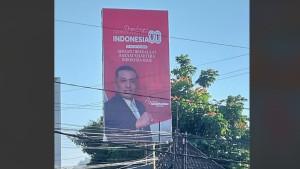 Pemasangan-dua-baliho-dari-Ketua-KPU-Bali-I-Dewa-Agung-Gede-Lidartawan-di-Bangli.jpg