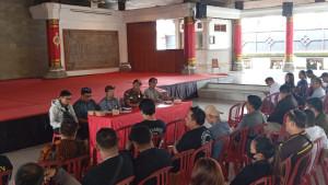Pembinaan-Satpol-PP-Gianyar-Bali-mengumpulkan-pengusaha-Money-Changer.jpg
