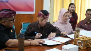 Penandatanganan-nota-kesepahaman-antara-Bupati-Klungkung-dan-Kepala-Kanwil-Kemenkumham.jpg