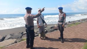 Personil-Satpolairud-Polres-Gianyar-menggelar-patroli-pantai-di-Pantai-Masceti-Kecamatan-Blahbatuh.jpg